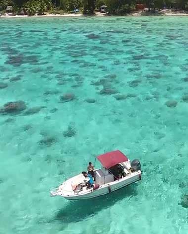 Bora Bora Boat rental private Lagoon Tour